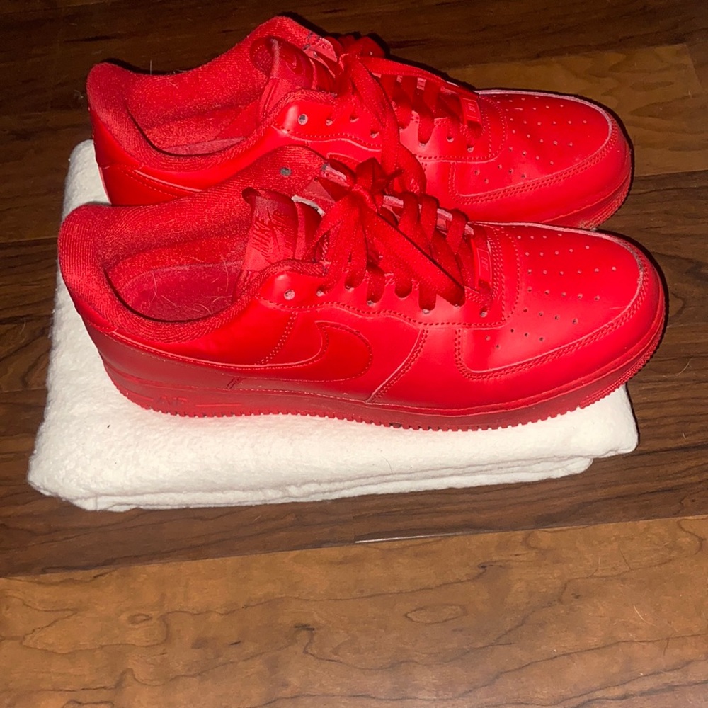 I am selling my Air Force 1 /All Red that are in Mint Condition, comes with box.